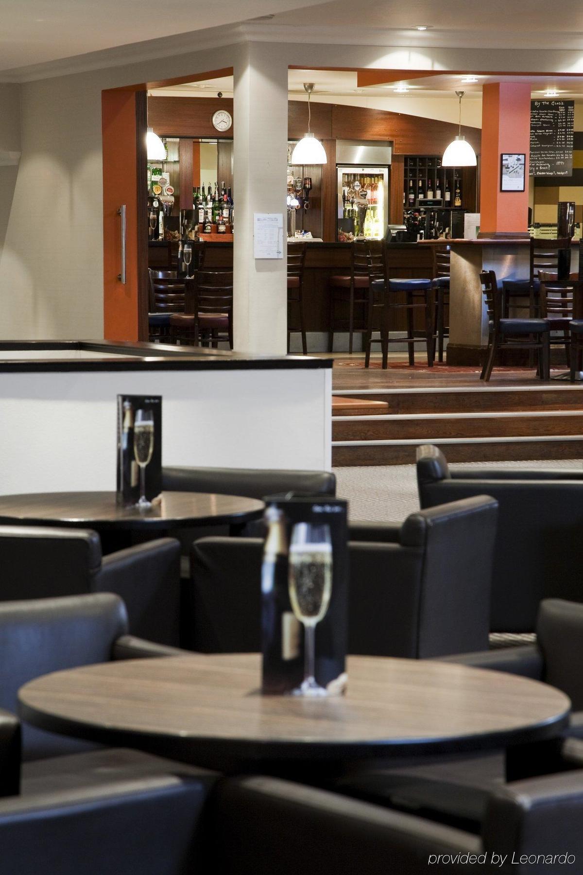 Holiday Inn Runcorn M56 Junction 12 By Ihg Exterior foto